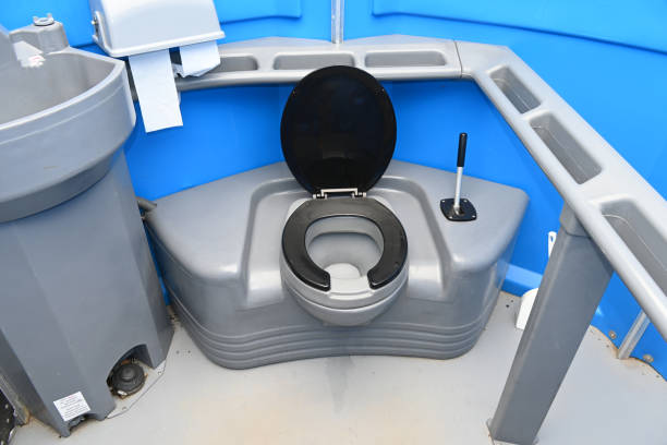 Best Luxury portable toilet rental  in Albion, NE
